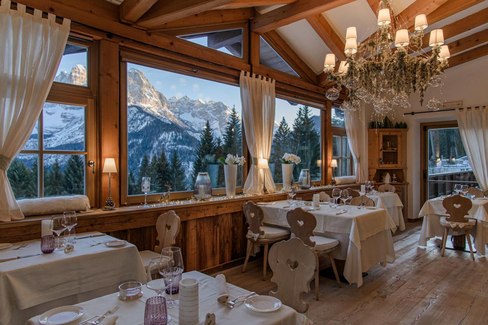 Bio Hotel Hermitage Madonna di Campiglio Exterior photo